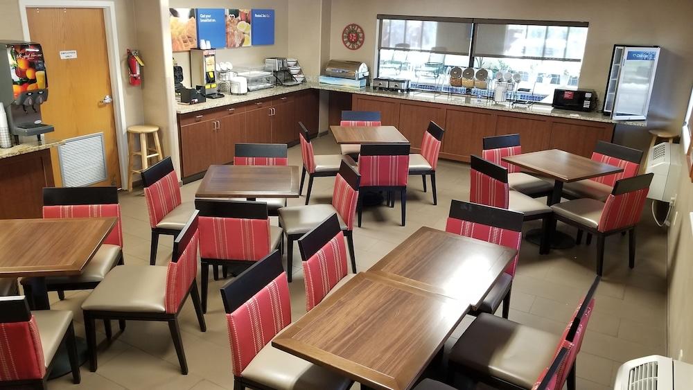 Comfort Inn Салида Екстериор снимка