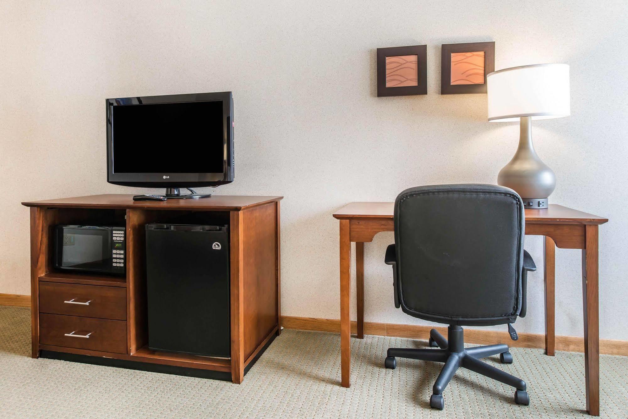 Comfort Inn Салида Екстериор снимка