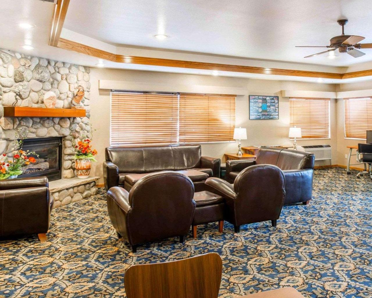 Comfort Inn Салида Екстериор снимка
