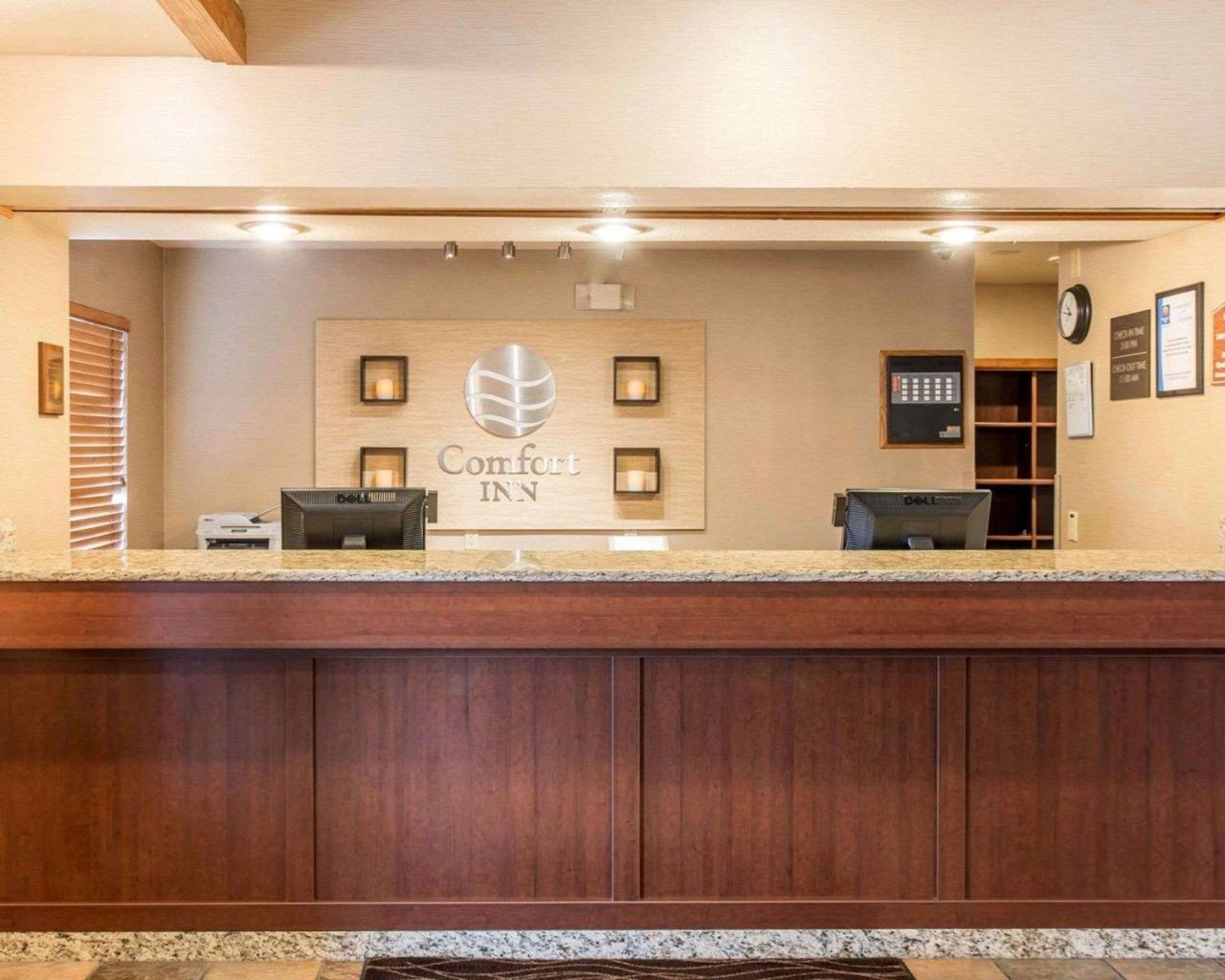 Comfort Inn Салида Екстериор снимка