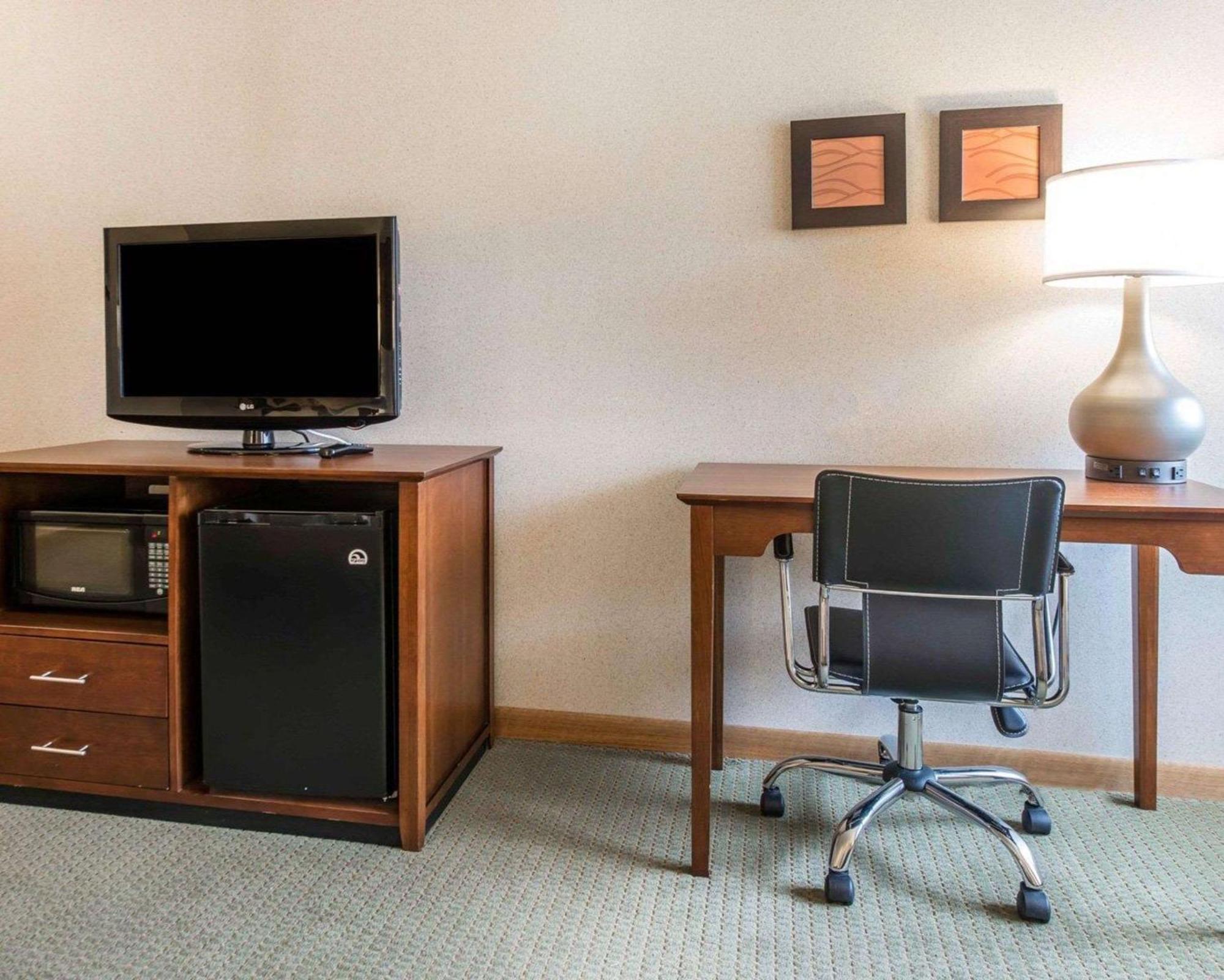 Comfort Inn Салида Екстериор снимка