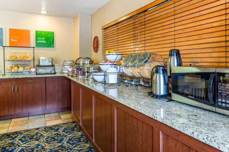 Comfort Inn Салида Екстериор снимка