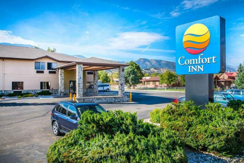 Comfort Inn Салида Екстериор снимка